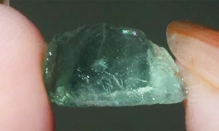 来自北卡罗来纳州Hiddenite的Hiddenite.jpg 来自北卡罗来纳州Hiddenite的Hiddenite