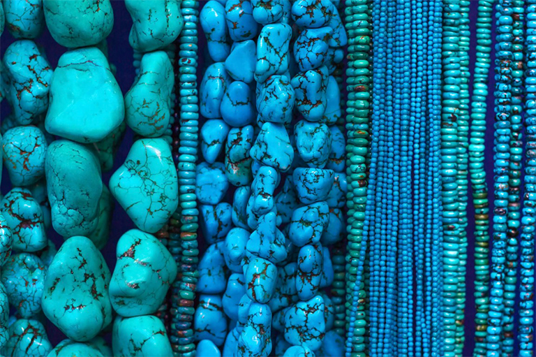 绿松石珠子和项链