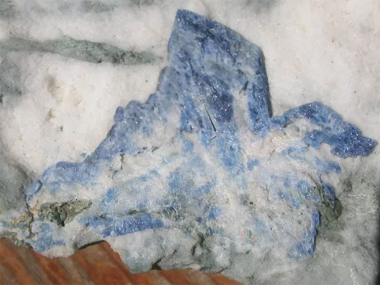 硅酸钡钛.jpg 硅酸钡钛