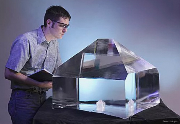 KDP或磷酸二氢钾晶体.jpg KDP或磷酸二氢钾晶体