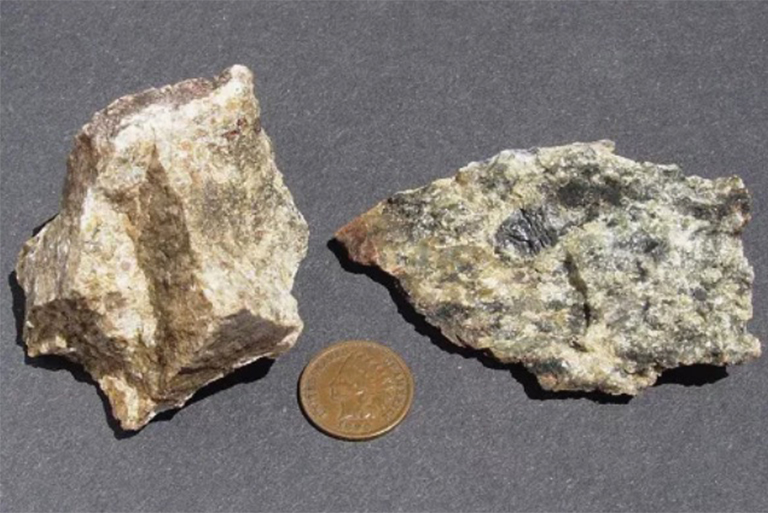 钙长石斜长石长石.jpg 钙长石斜长石长石