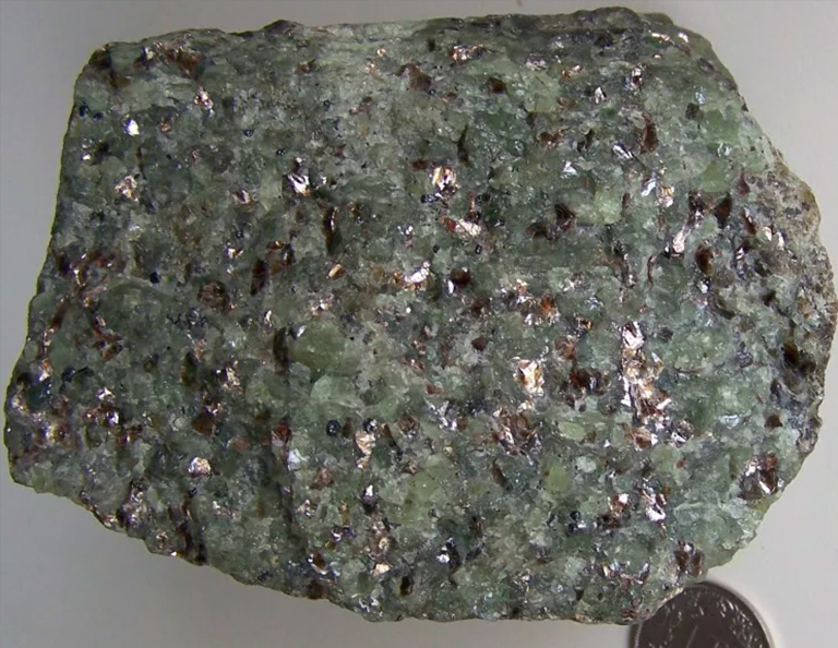 金云母.jpg 金云母