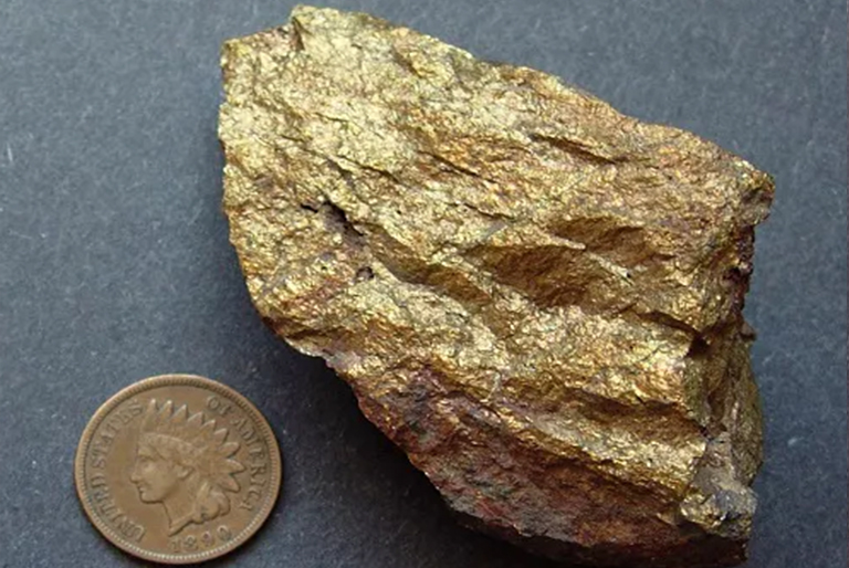 黄铜矿.jpg 黄铜矿