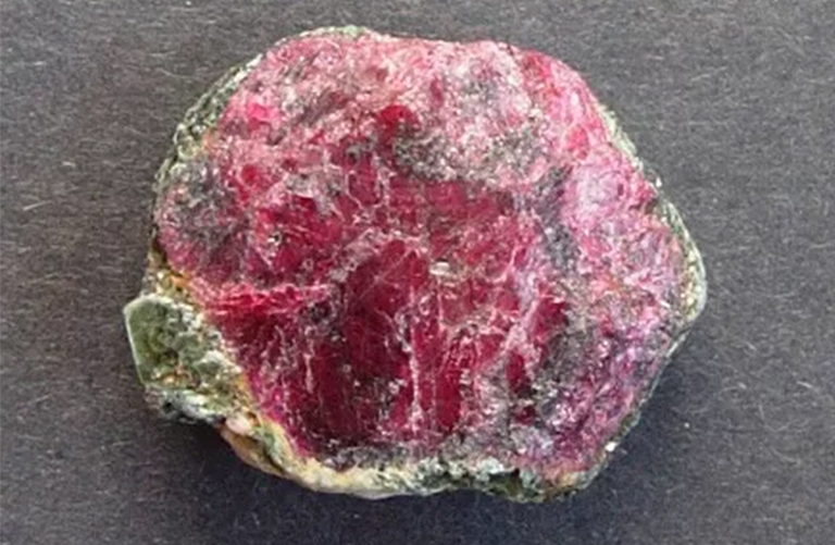 红宝石（刚玉）