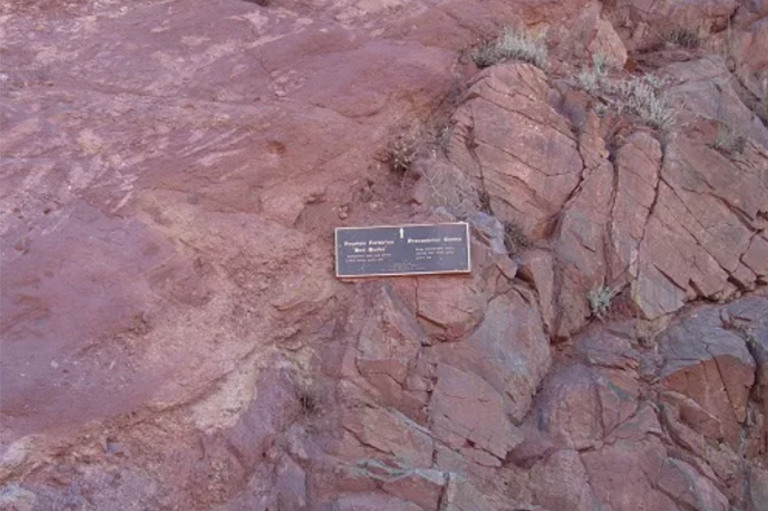 不合格,科罗拉多州红岩.jpg 不合格,科罗拉多州红岩