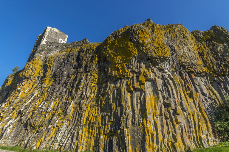 玄武岩.jpg 玄武岩