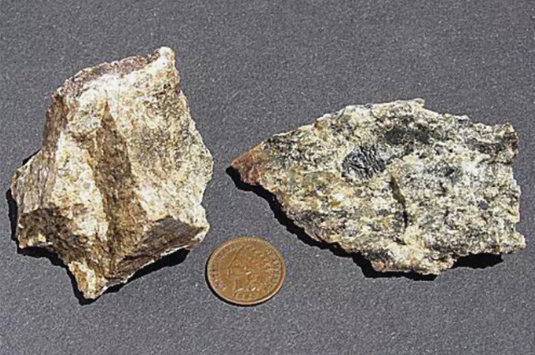 钙长石.jpg 钙长石