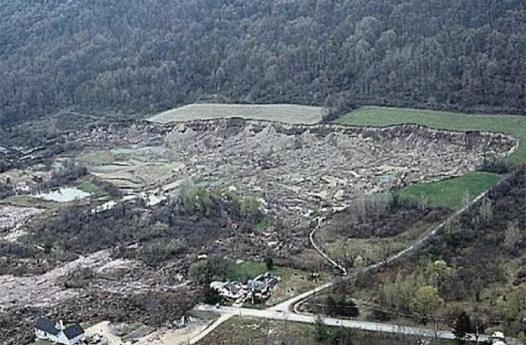冰川沉积物暴跌.jpg 冰川沉积物暴跌