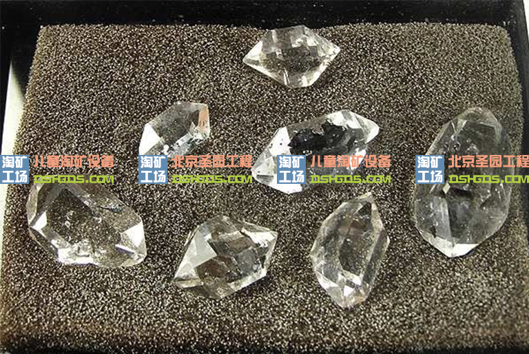 儿童淘沙矿游乐.jpg 儿童淘沙矿游乐