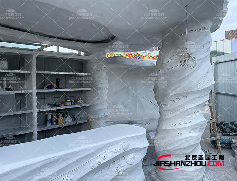 城市探洞.jpg 城市探洞.jpg