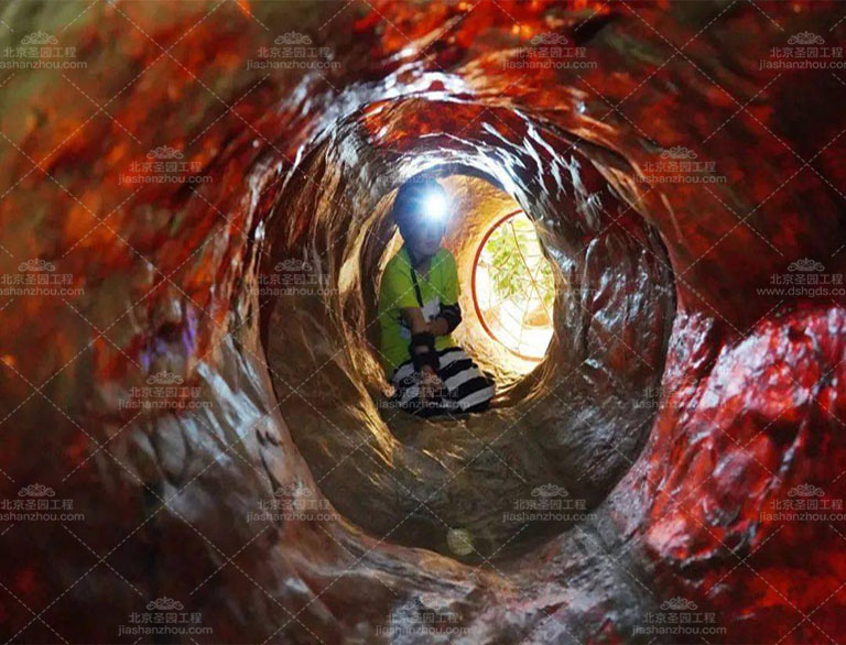 城市探洞.jpg 城市探洞.jpg