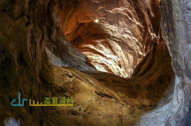 城市探洞.jpg 城市探洞